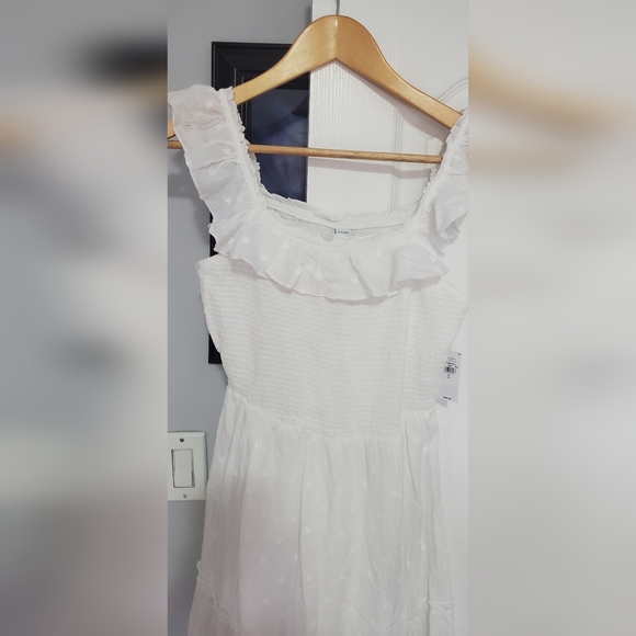 Dress - Picture 6 of 7